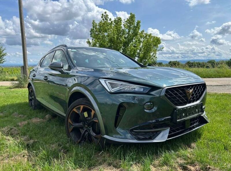 Grün Gebraucht 2022 Cupra Formentor VZ SUV | 22.999 € (Superpreis) - Bild 1/4
