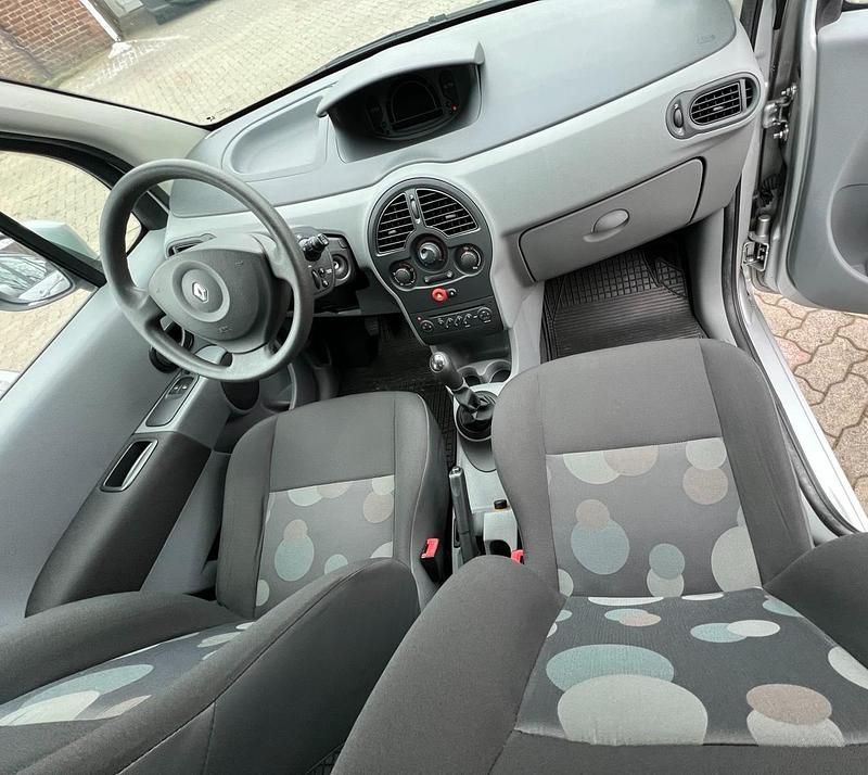 Gebraucht Renault Modus 65 PS (47 kW) 2009 Grau Van / Kleinbus