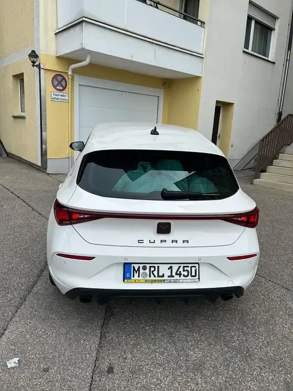 Gebraucht Cupra Leon 245 PS (180 kW) 2023 Weiß Limousine