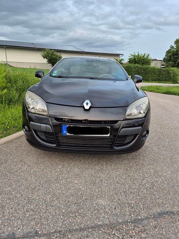 Gebraucht Renault Mégane Cabriolet Luxe 131 PS (96 kW) 2010 Schwarz Cabrio
