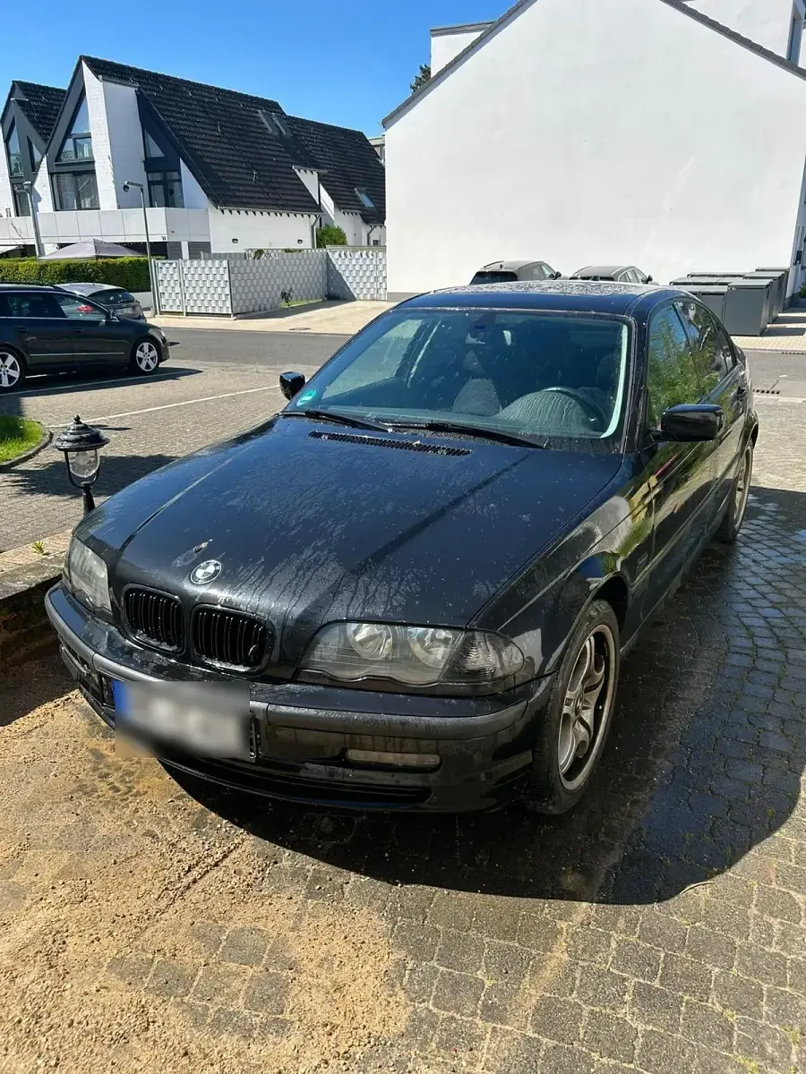 Gebraucht BMW 318 118 PS (86 kW) 1999 Schwarz Limousine
