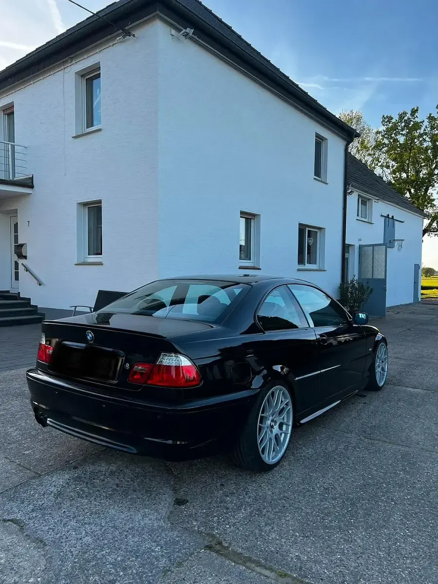 Gebraucht BMW 320 M Sport 170 PS (125 kW) 2003 Schwarz Coupé