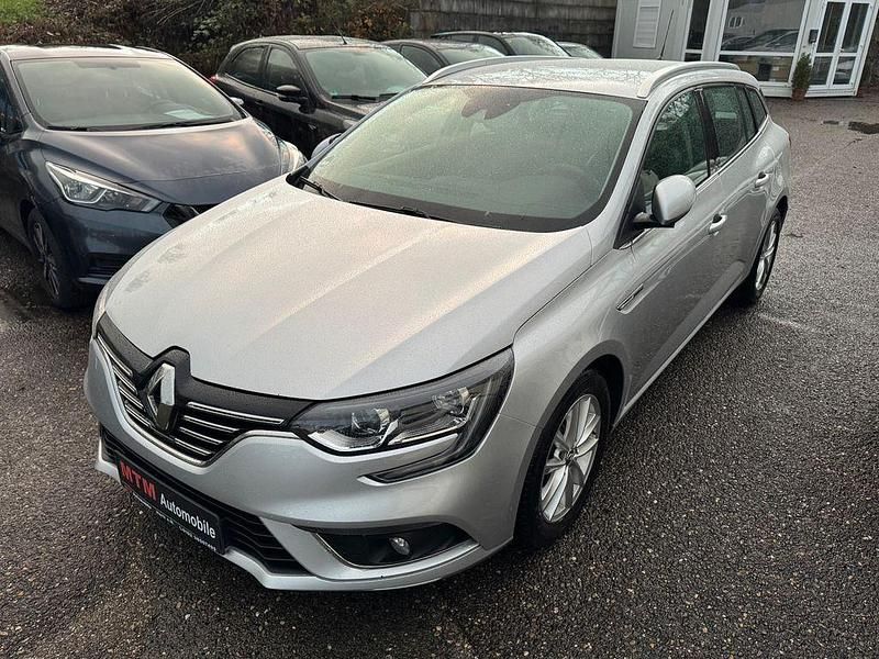 Gebraucht Renault Mégane IV Intens 131 PS (96 kW) 2017 Silber Limousine