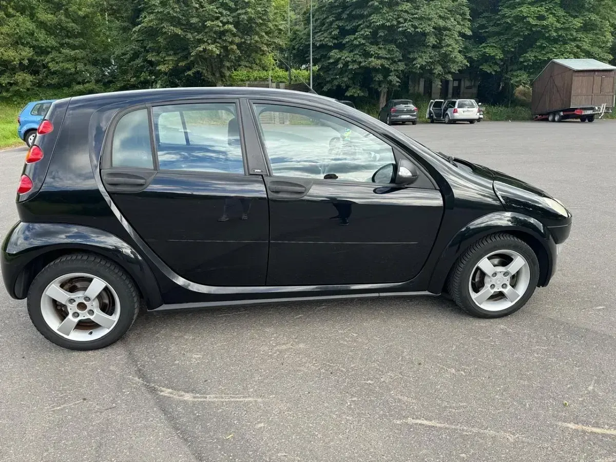 Gebraucht Smart ForFour 75 PS (55 kW) 2004 Schwarz Kleinwagen