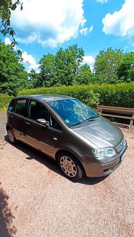 Braun Gebraucht 2007 Fiat Idea Dynamic Van / Kleinbus | 1.500 € (Superpreis) - Bild 1/4