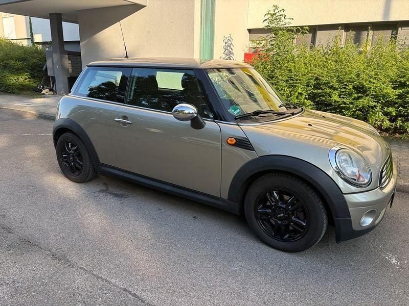 Beige Gebraucht 2009 Mini Cooper Kleinwagen | 4.500 € (Fairer Preis) - Bild 1/4