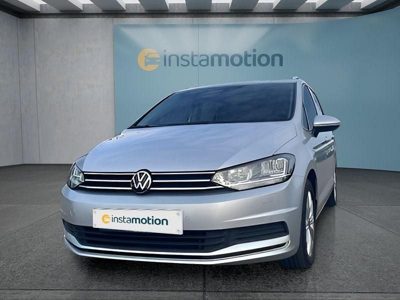 Silber Gebraucht 2021 VW Touran Van / Kleinbus | 26.249 € (Superpreis) - Bild 1/4