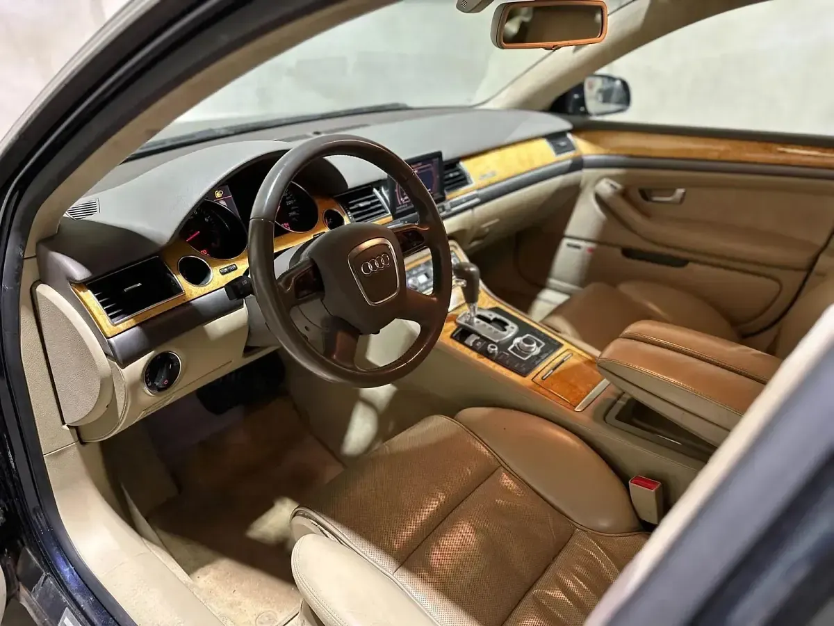 Gebraucht Audi A8L 334 PS (245 kW) 2005 Blau Limousine