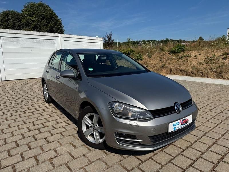 Silber Gebraucht 2013 VW Golf VII Comfortline Limousine | 14.300 € (Etwas zu teuer) - Bild 1/4