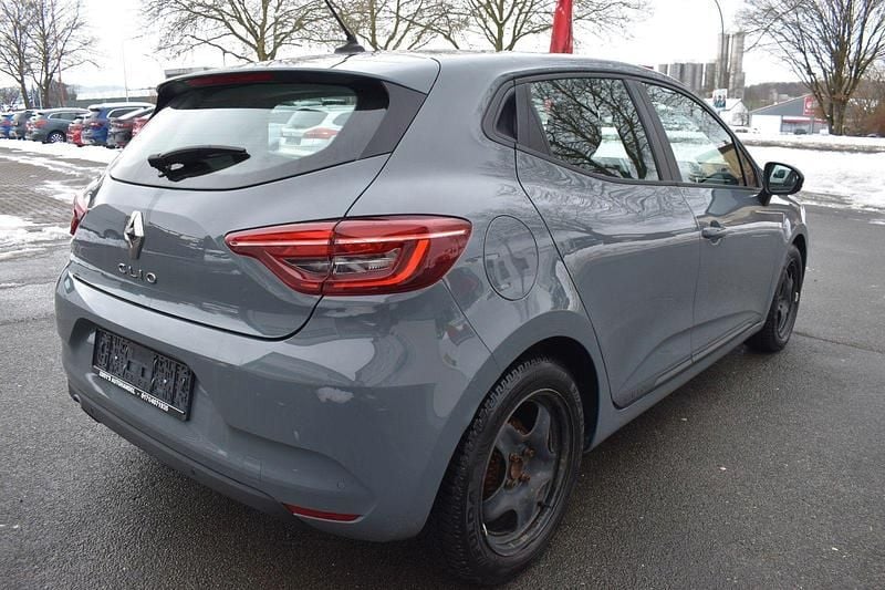 Gebraucht Renault Clio V Business 67 PS (49 kW) 2022 Grau Kleinwagen