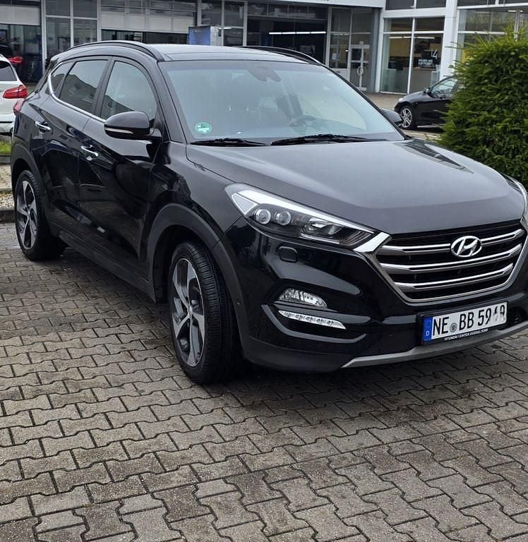 Gebraucht Hyundai Tucson Premium 177 PS (130 kW) 2016 Schwarz SUV