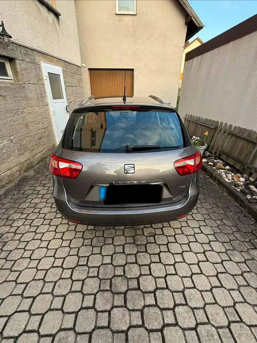 Gebraucht Seat Ibiza ST Style 105 PS (77 kW) 2014 Grau Kombi