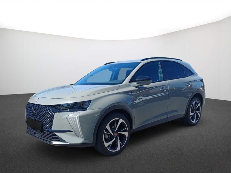 Seidengrau Gebraucht 2023 DS Automobiles DS7 Crossback Performance Line Plus SUV | 29.980 € (Guter Preis) - Bild 1/4
