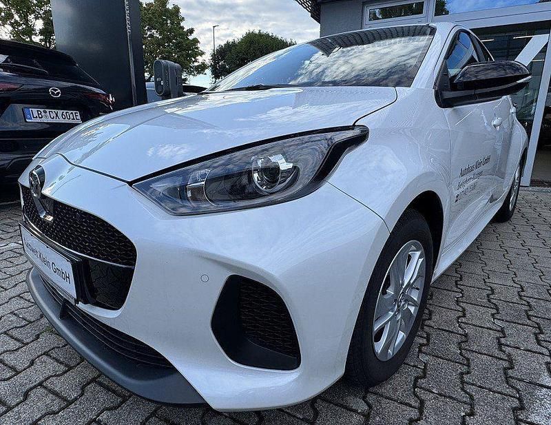 Northern white pearl Gebraucht 2024 Mazda 2 Exclusive-Line Kleinwagen | 23.490 € (Etwas zu teuer) - Bild 1/4