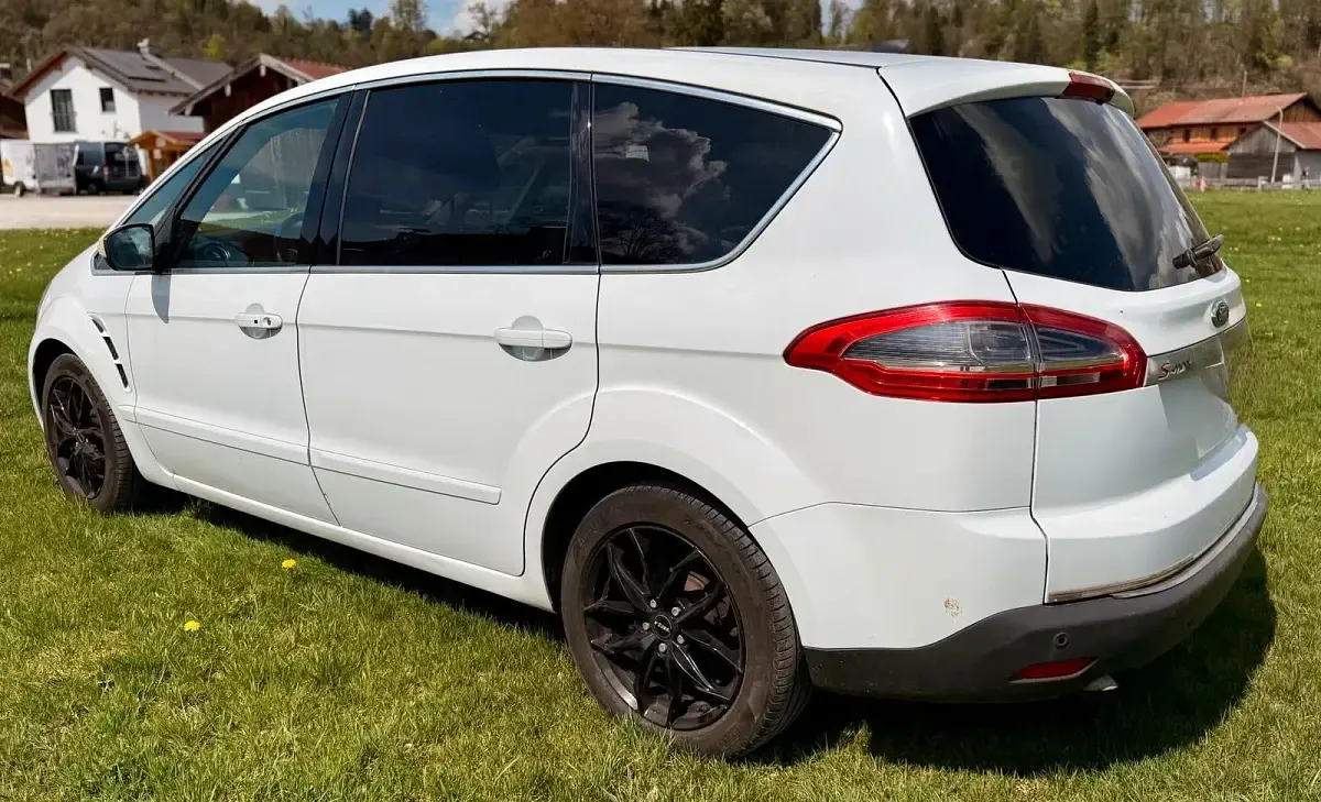 Second-hand Ford S-MAX S 163 CP (119 kW) 2010 Alb Monovolum