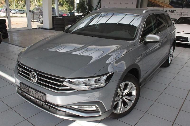 Gebraucht VW Passat Alltrack S 200 PS (147 kW) 2022 Grau Kombi