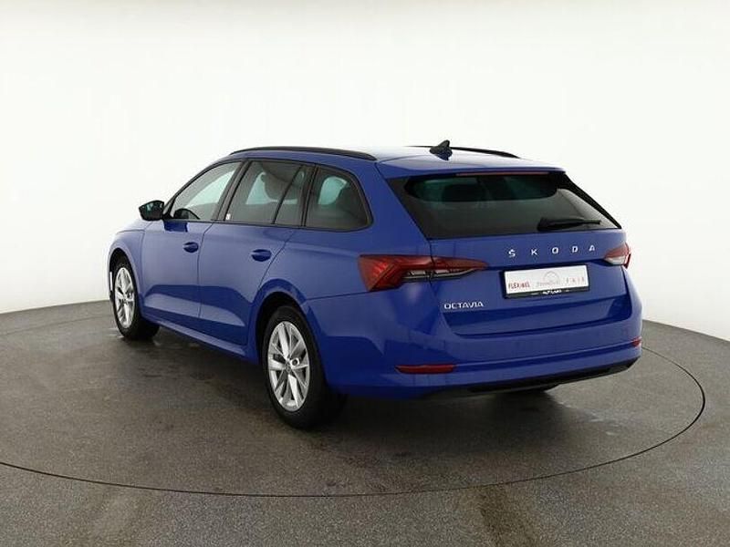 Gebraucht Skoda Octavia Ambition 150 PS (110 kW) 2020 Blau Kombi