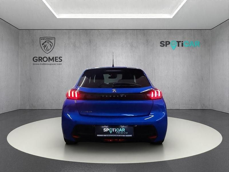 Gebraucht Peugeot e-208 Allure 100 kW (136 PS) 2023 Blau Kleinwagen