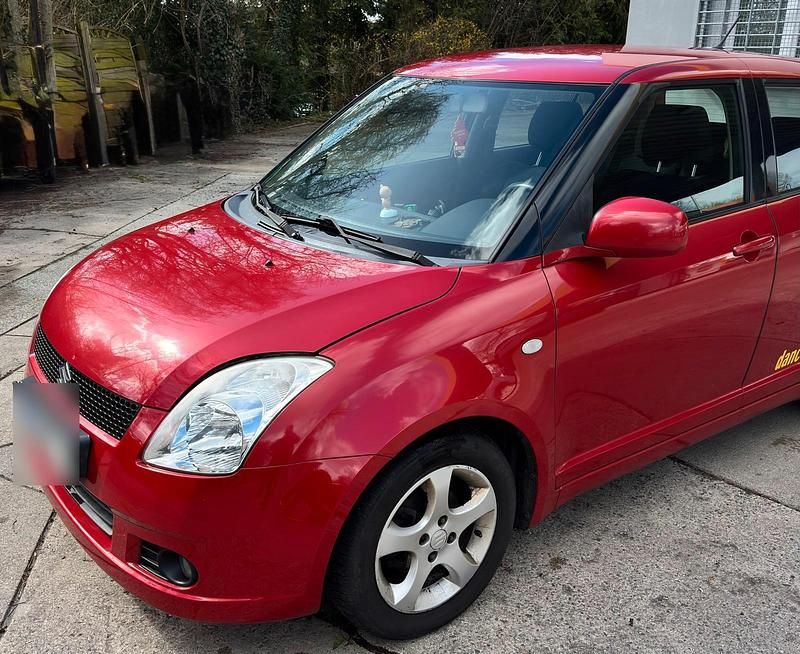 Gebraucht Suzuki Swift 92 PS (67 kW) 2007 Rot Kleinwagen