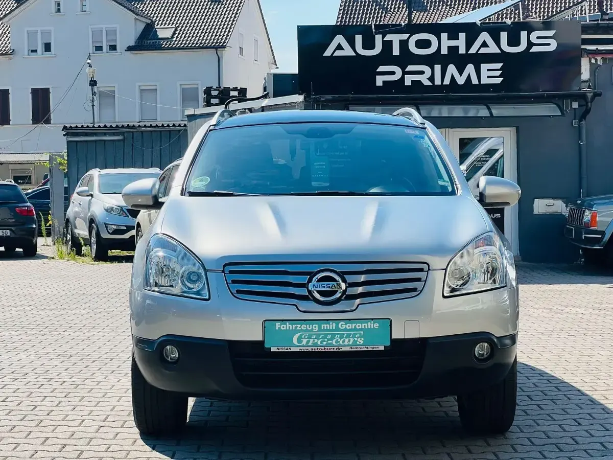 Gebraucht Nissan Qashqai +2 Acenta+ 141 PS (103 kW) 2009 Silber SUV