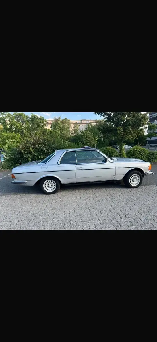 Gebraucht Mercedes 230 136 PS (100 kW) 1981 Silber Coupé