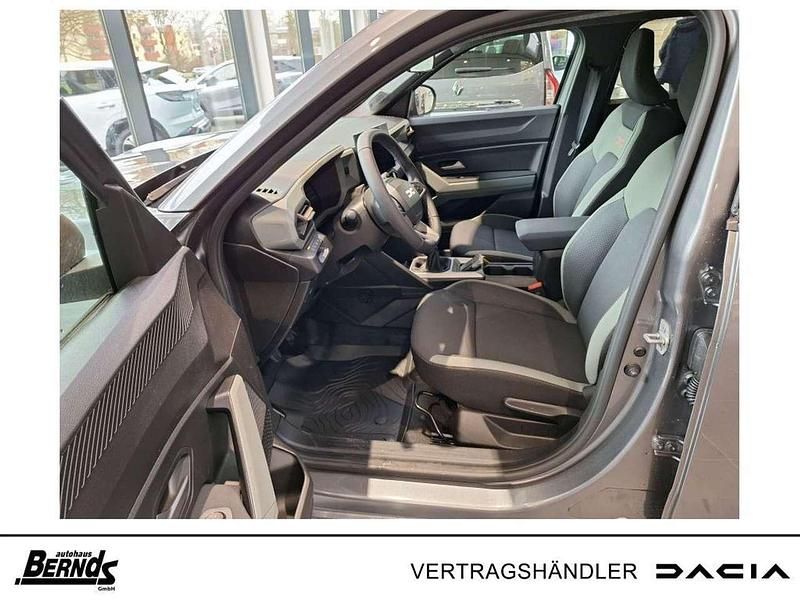Neu Dacia Duster Extreme 131 PS (96 kW) 2025 Grau SUV