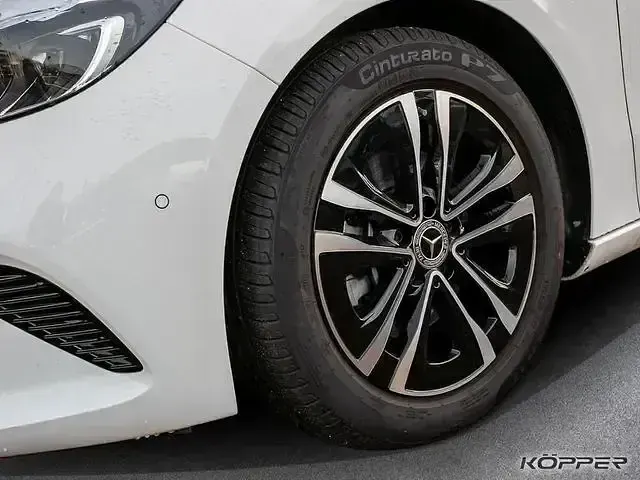 Gebraucht Mercedes B200 Advanced 150 PS (110 kW) 2024 Weiß Kleinwagen