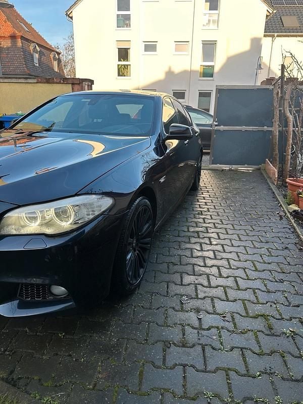 Gebraucht BMW 520 M Sport 184 PS (135 kW) 2012 Schwarz Limousine