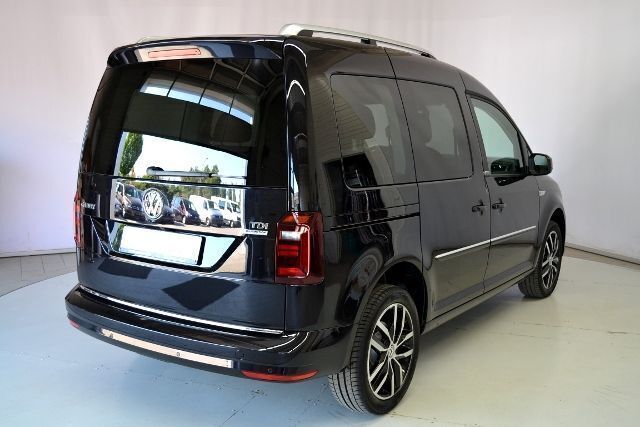 Gebraucht VW Caddy 102 PS (75 kW) 2015 Schwarz metallic Van / Kleinbus