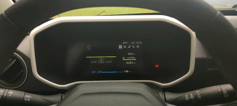 Gebraucht Dacia Spring Essentiel 33 kW (45 PS) 2025 Weiß Kleinwagen