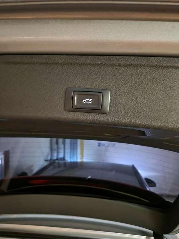 Gebraucht 2016 Audi A4 Limousine | 8.999 € (Teuer) - Bild 1/4