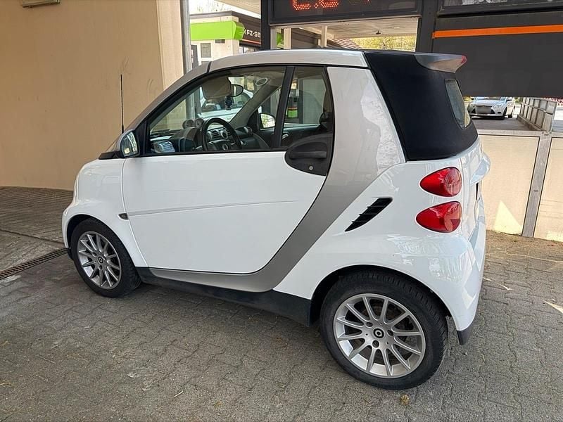 Gebraucht Smart ForTwo Cabrio 71 PS (52 kW) 2009 Weiß Cabrio