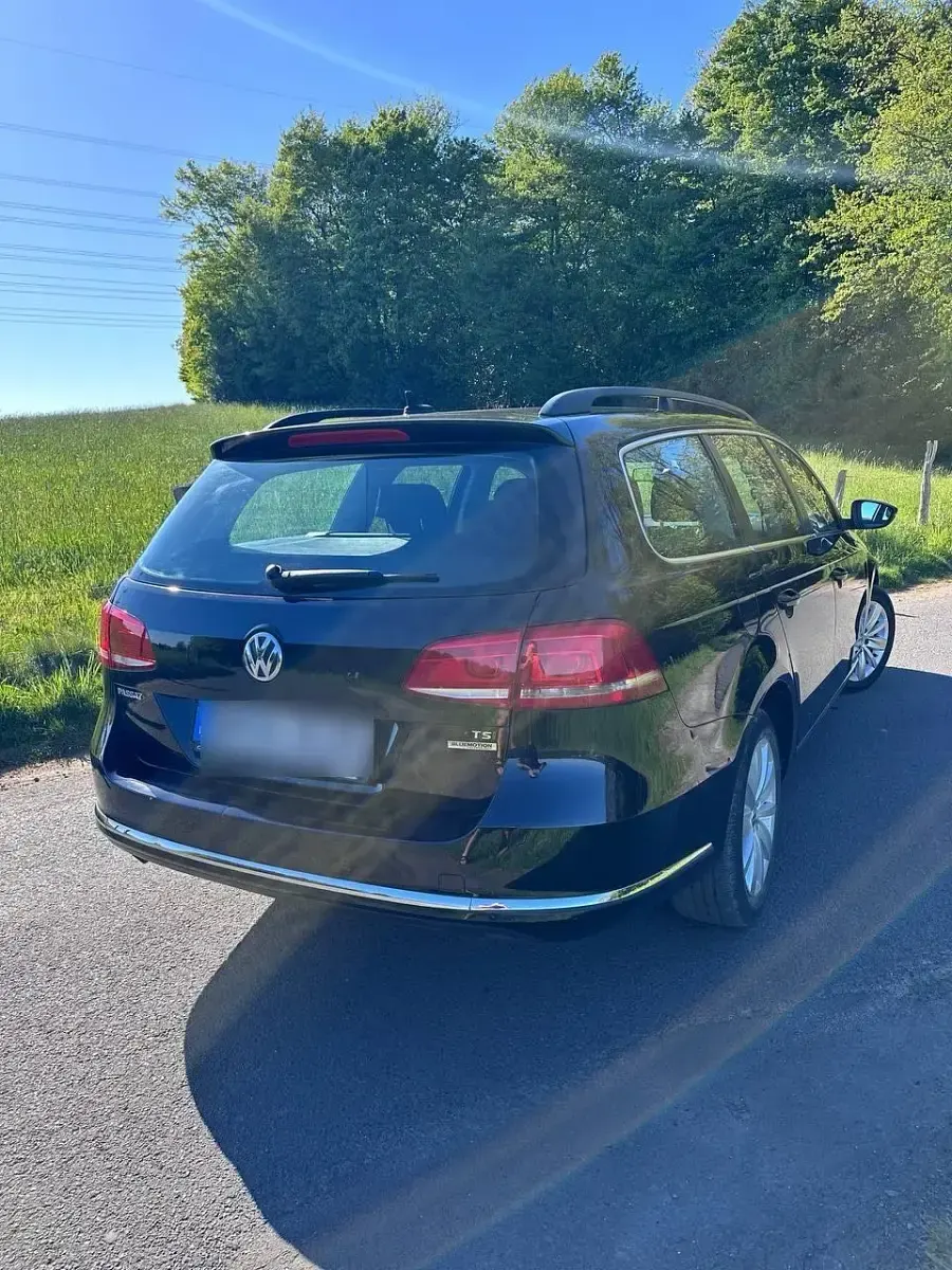 Gebraucht VW Passat 122 PS (89 kW) 2012 Schwarz Kombi