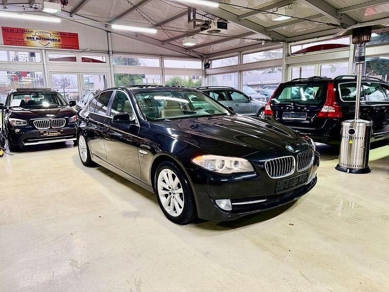 Gebraucht BMW 528 Sport Line 245 PS (180 kW) 2012 Schwarz Limousine