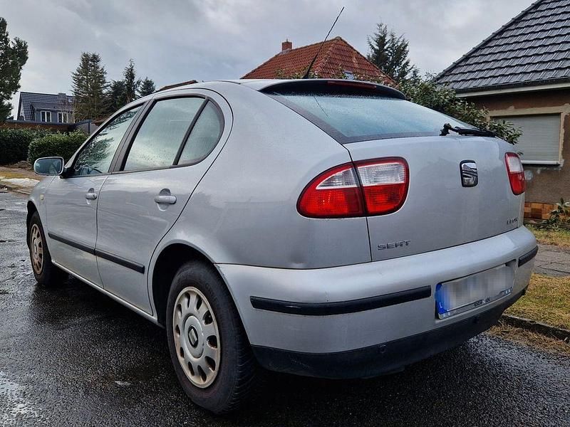Gebraucht Seat Leon Stella 75 PS (55 kW) 2000 Silber Kleinwagen