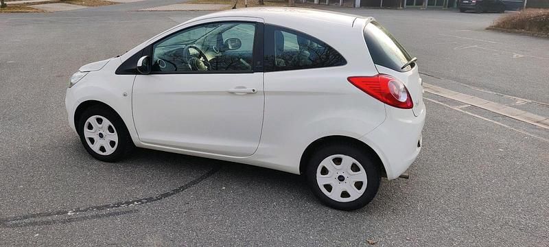 Gebraucht Ford Ka 70 PS (51 kW) 2013 Kleinwagen