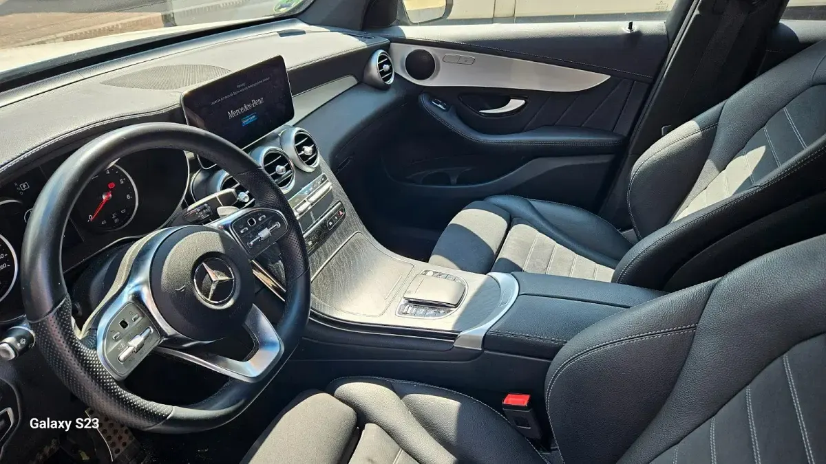 Gebraucht Mercedes GLC400d 330 PS (242 kW) 2022 Weiß SUV