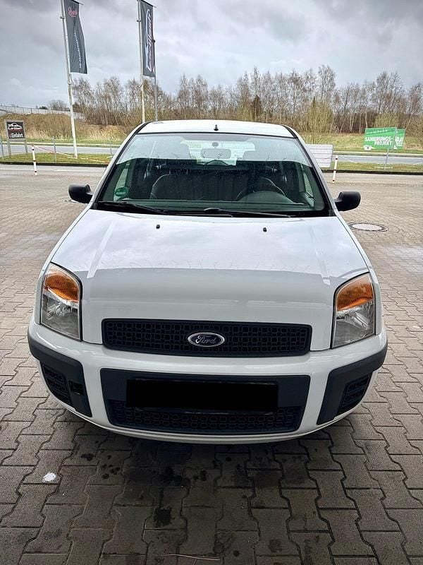 Gebraucht Ford Fusion Ambiente 80 PS (58 kW) 2008 Weiß Kleinwagen