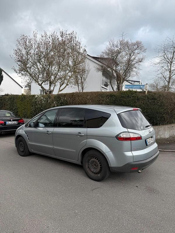 Gebraucht Ford S-MAX S 140 PS (102 kW) 2010 Van / Kleinbus