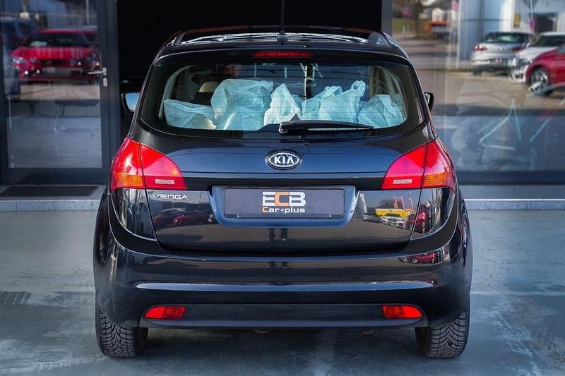 Gebraucht Kia Venga 90 PS (66 kW) 2010 Schwarz Kleinwagen