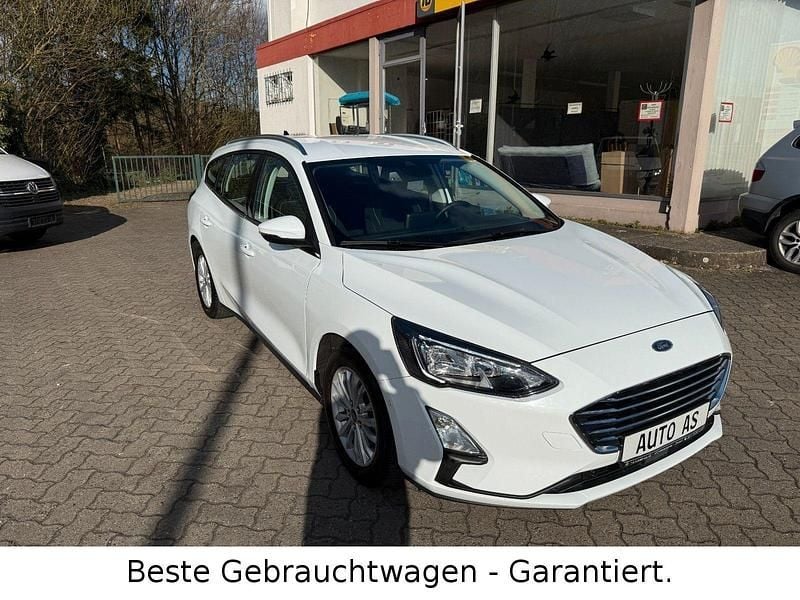 Gebraucht Ford Focus Titanium 125 PS (91 kW) 2022 Weiß Kombi