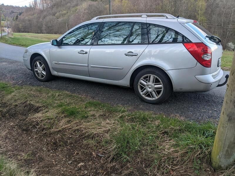 Silber Gebraucht 2006 Renault Laguna II Kombi | 650 € (Fairer Preis) - Bild 1/4