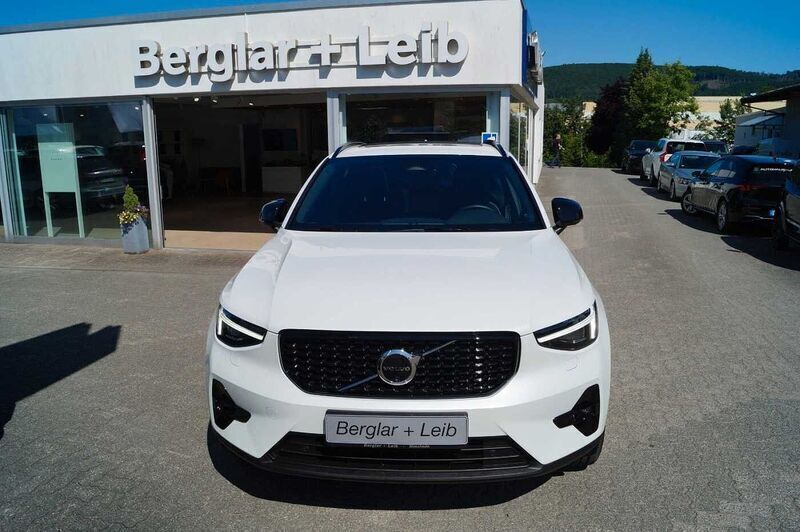 Gebraucht 2024 Volvo XC40 SUV | 38.990 € (Fairer Preis) - Bild 1/4