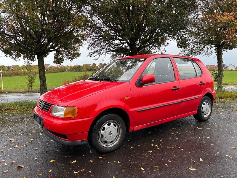 Rot Gebraucht 1998 VW Polo Kleinwagen | 499 € (Guter Preis) - Bild 1/4