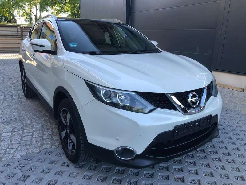 Weiß Gebraucht 2016 Nissan Qashqai N-Vision SUV | 16.700 € (Fairer Preis) - Bild 1/4