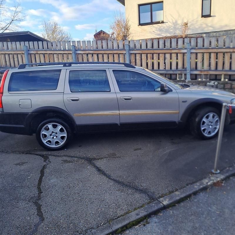 Gebraucht Volvo XC70 200 PS (147 kW) 2001 Gold Kombi