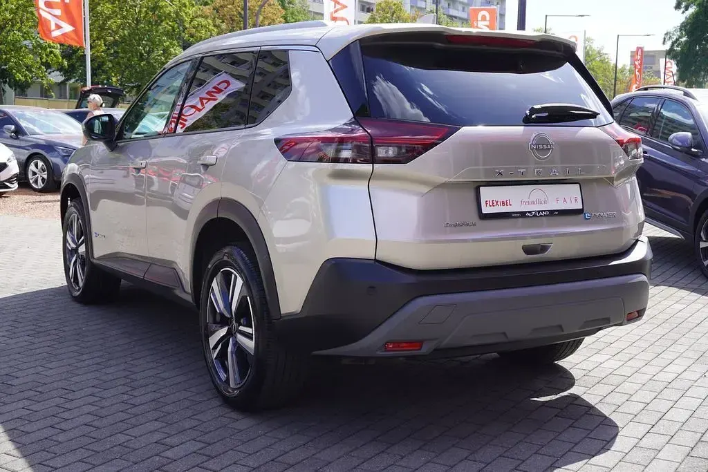 Gebraucht Nissan X-Trail N-Connecta 213 PS (156 kW) 2023 Beige SUV