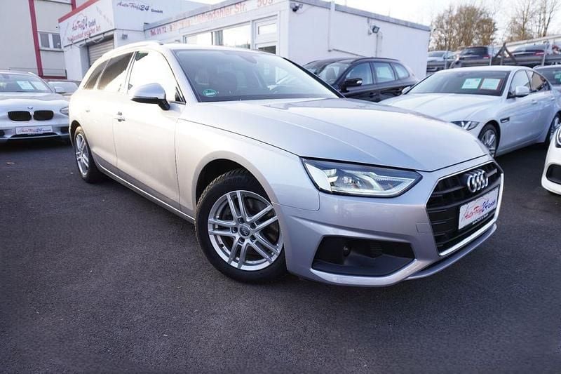 Silber Gebraucht 2020 Audi A4 Kombi | 22.490 € (Superpreis) - Bild 1/4