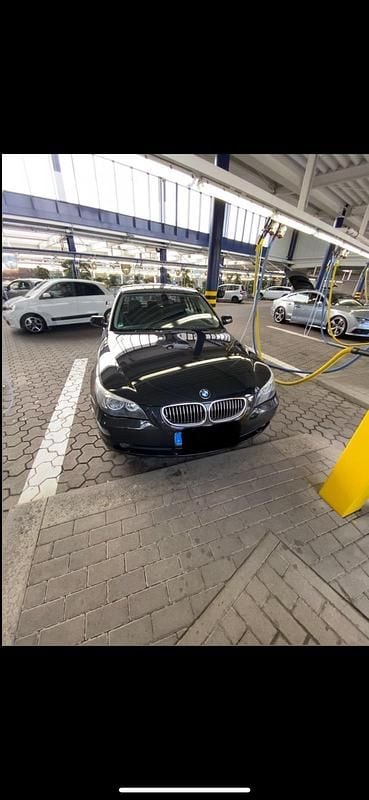 Schwarz Gebraucht 2007 BMW 560L Limousine | 7.950 € - Bild 1/4