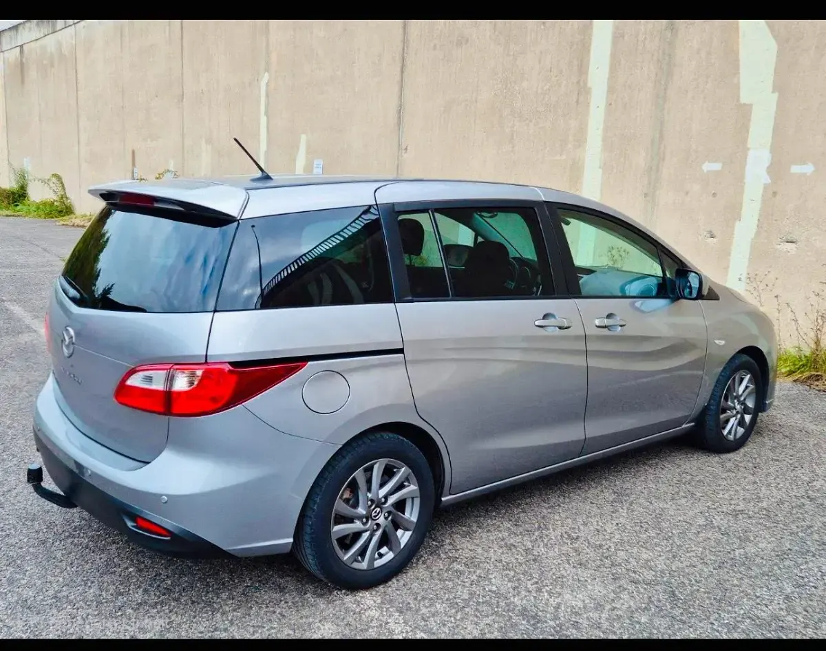 Gebraucht Mazda 5 116 PS (85 kW) 2012 Silber Van / Kleinbus
